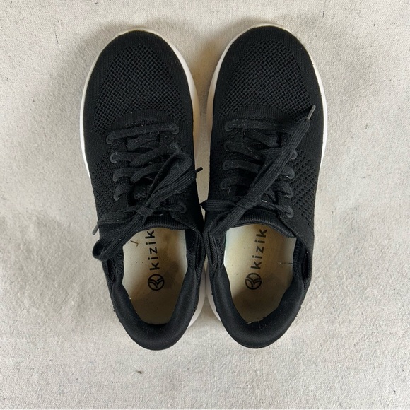 Kizik Women’s 8 Black 'Lima' Sneaker - Picture 2 of 7